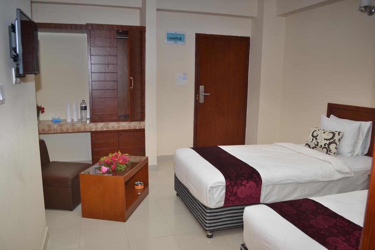 Hotel Lighthouse Family Retreat Cox's Bazar Esterno foto