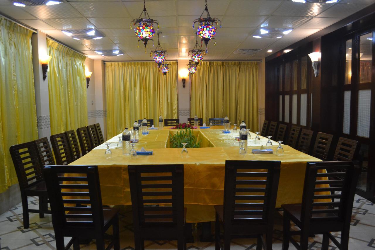 Hotel Lighthouse Family Retreat Cox's Bazar Esterno foto