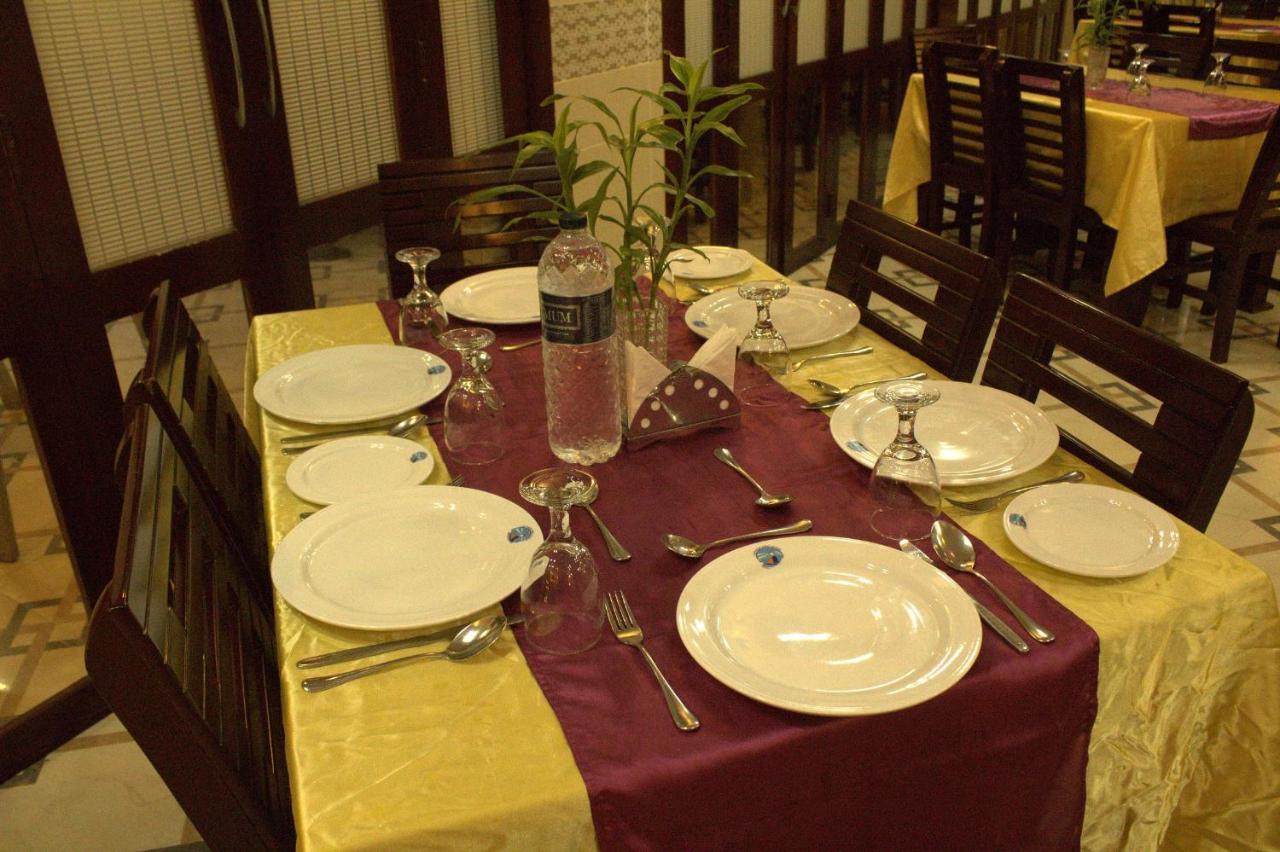 Hotel Lighthouse Family Retreat Cox's Bazar Esterno foto