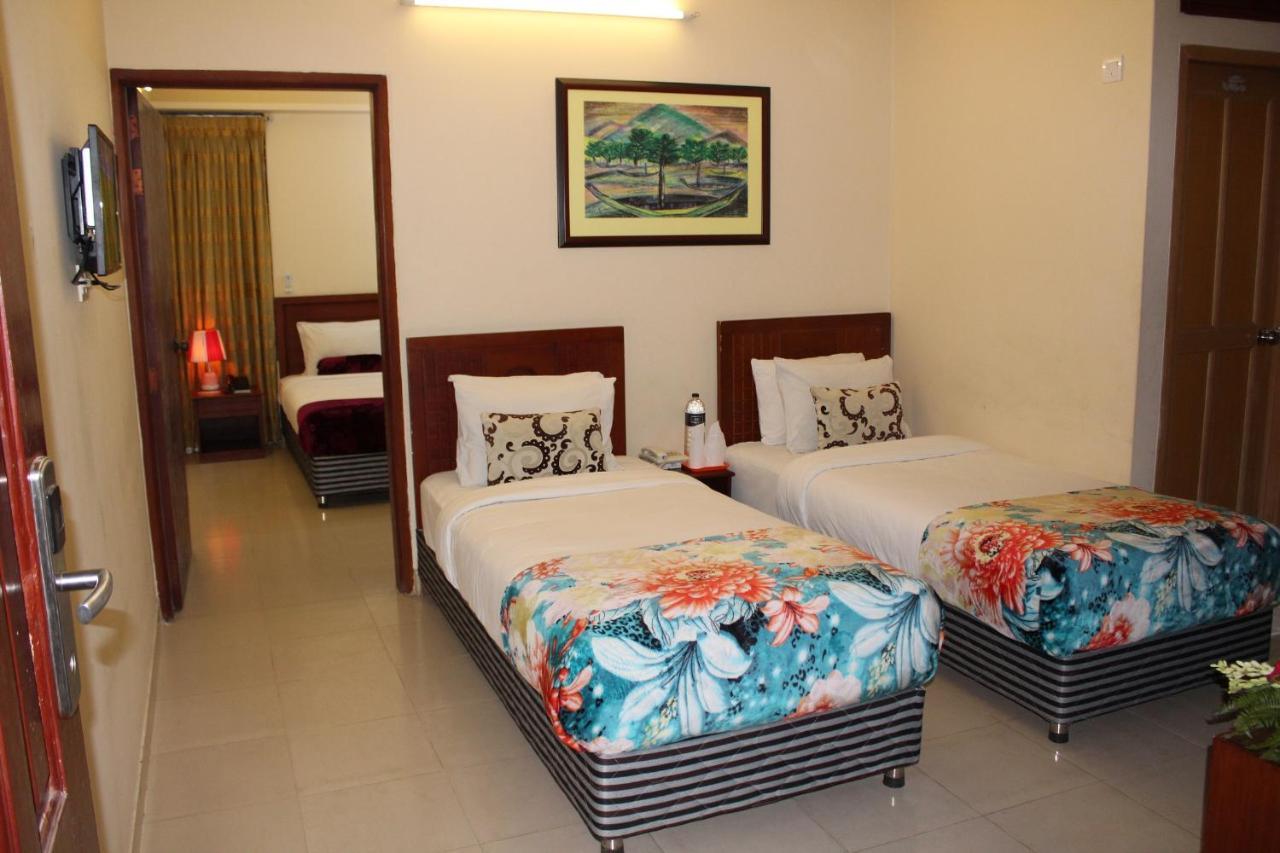 Hotel Lighthouse Family Retreat Cox's Bazar Esterno foto