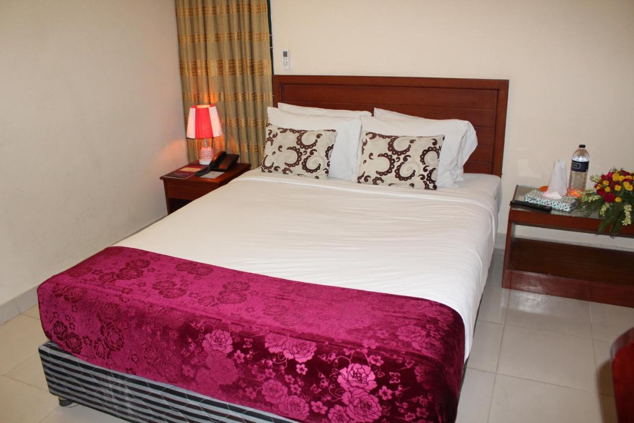 Hotel Lighthouse Family Retreat Cox's Bazar Esterno foto