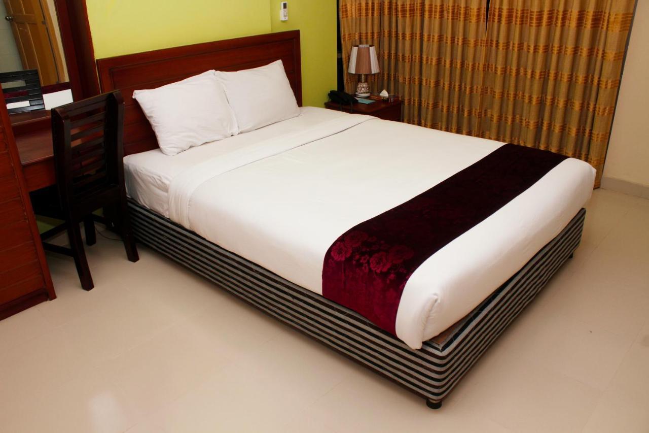 Hotel Lighthouse Family Retreat Cox's Bazar Esterno foto