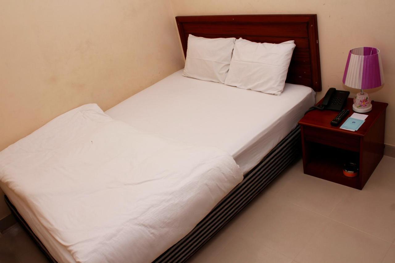 Hotel Lighthouse Family Retreat Cox's Bazar Esterno foto